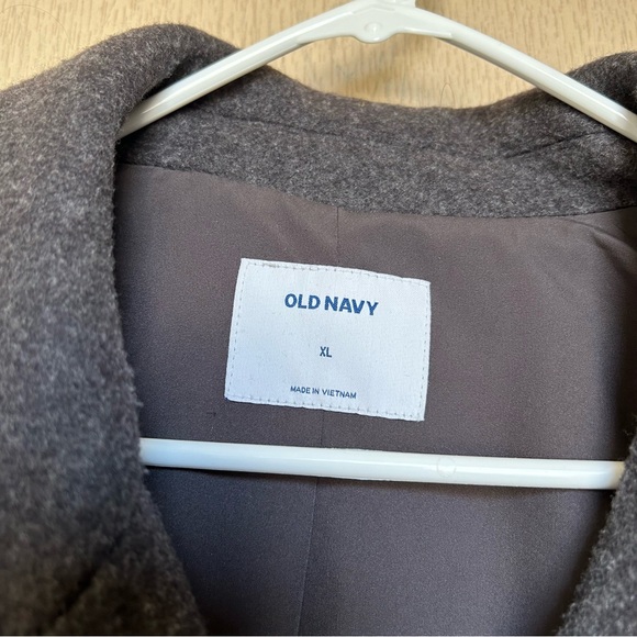 Women’s Pea Style Winter Coat with Buttons - Old Navy - Size XL - Picture 5 of 6